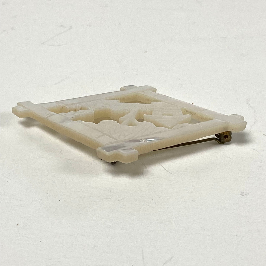 m813 Vintage Mother of pearl Brooch Pin Hand-carved Philippine Landscape 1970's