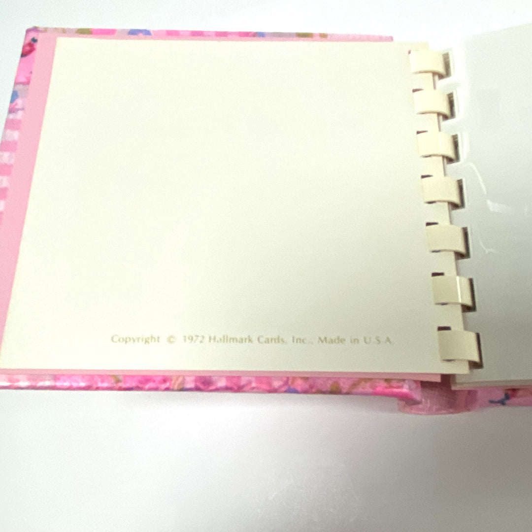 m816 Vintage 1972 Hallmark "Grandma's Darlings" Photo Album Holds 20 Photos