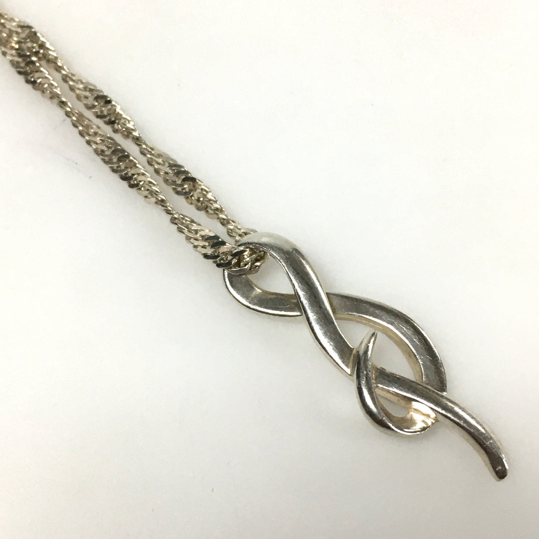 m827 Vintage Sterling Silver Infinity Loop Pendant 24" Twisted Chain Necklace
