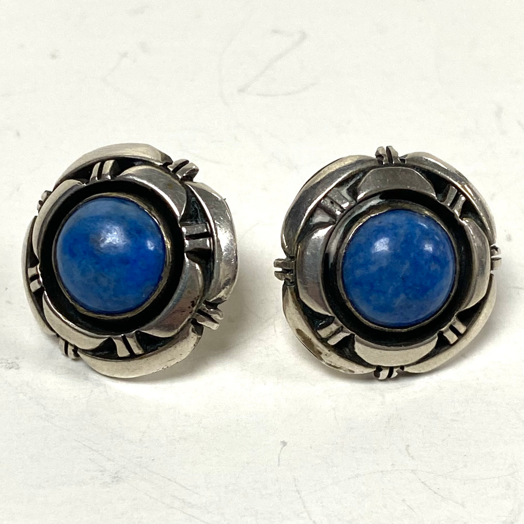 m851 Vintage Southwestern-style Sterling Silver Button Earrings Blue Denim Stone