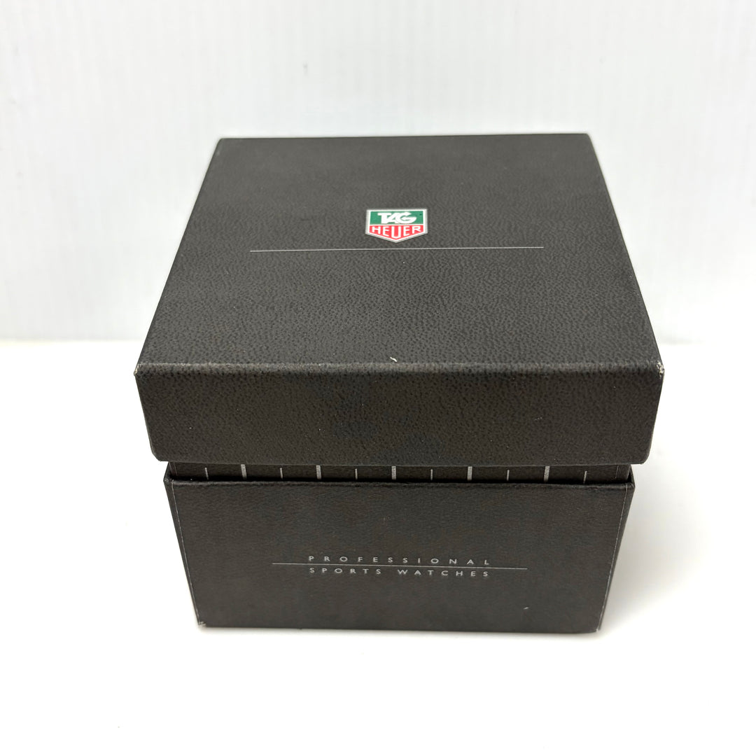 m861 Vintage TAG Heuer 2000 Series Professional 200M Model WM1111 Wrist Watch
