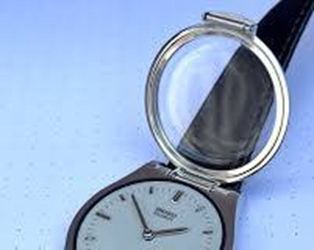 m904 Vintage Seiko Braille Quartz Men's Wrist Watch Flipped Open Crystal Glass