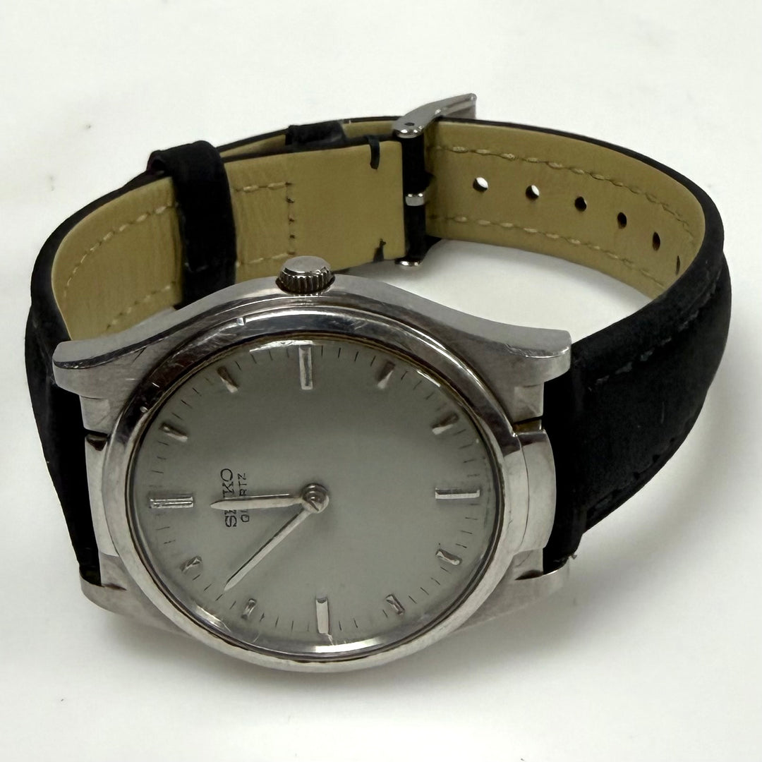 m904 Vintage Seiko Braille Quartz Men's Wrist Watch Flipped Open Crystal Glass
