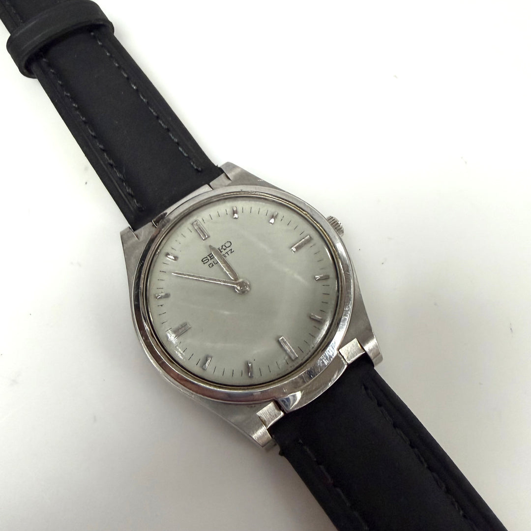 m904 Vintage Seiko Braille Quartz Men's Wrist Watch Flipped Open Crystal Glass