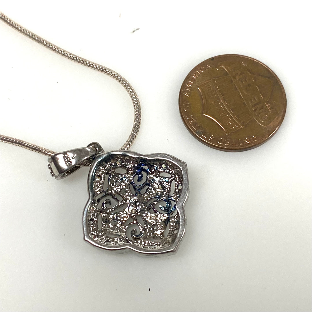m908 Vintage Sterling Silver Filigree Quatrefoil Pendant 19" Long Chain Necklace