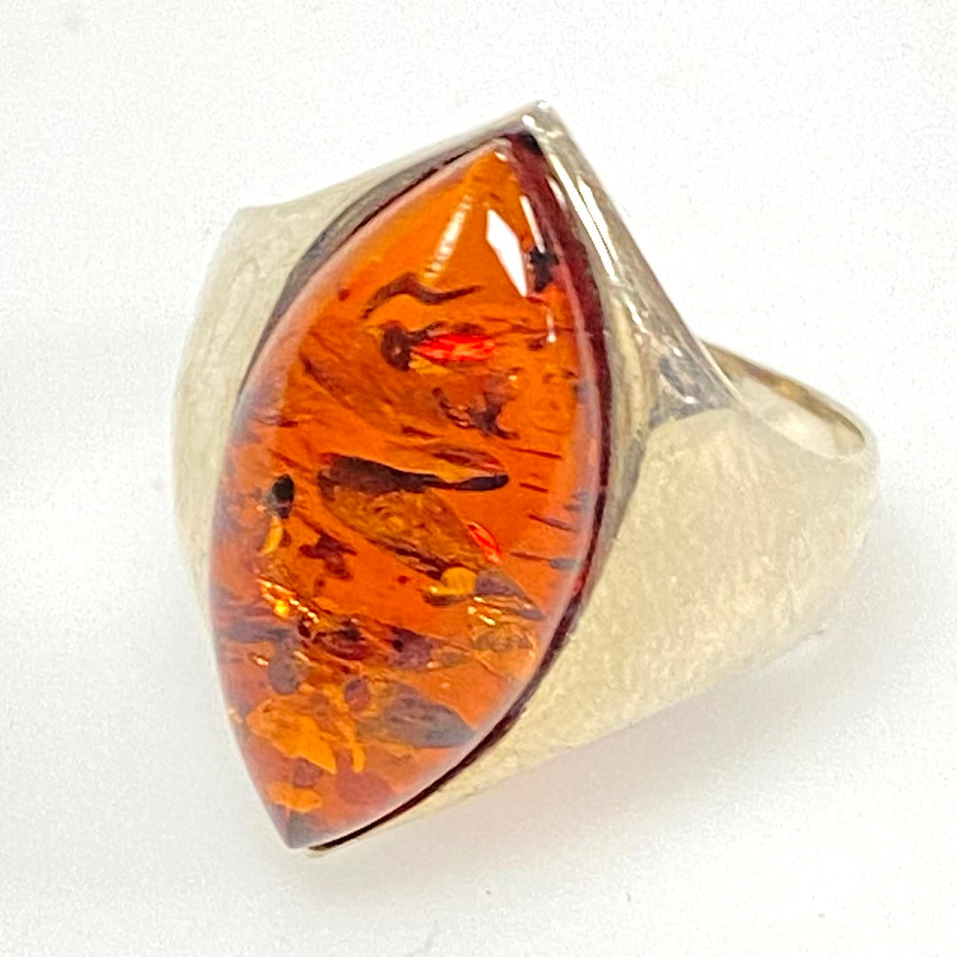 m913 Vintage Sterling Silver Marquise-cut Cognac Baltic Amber Cabochon Ring Sz 8