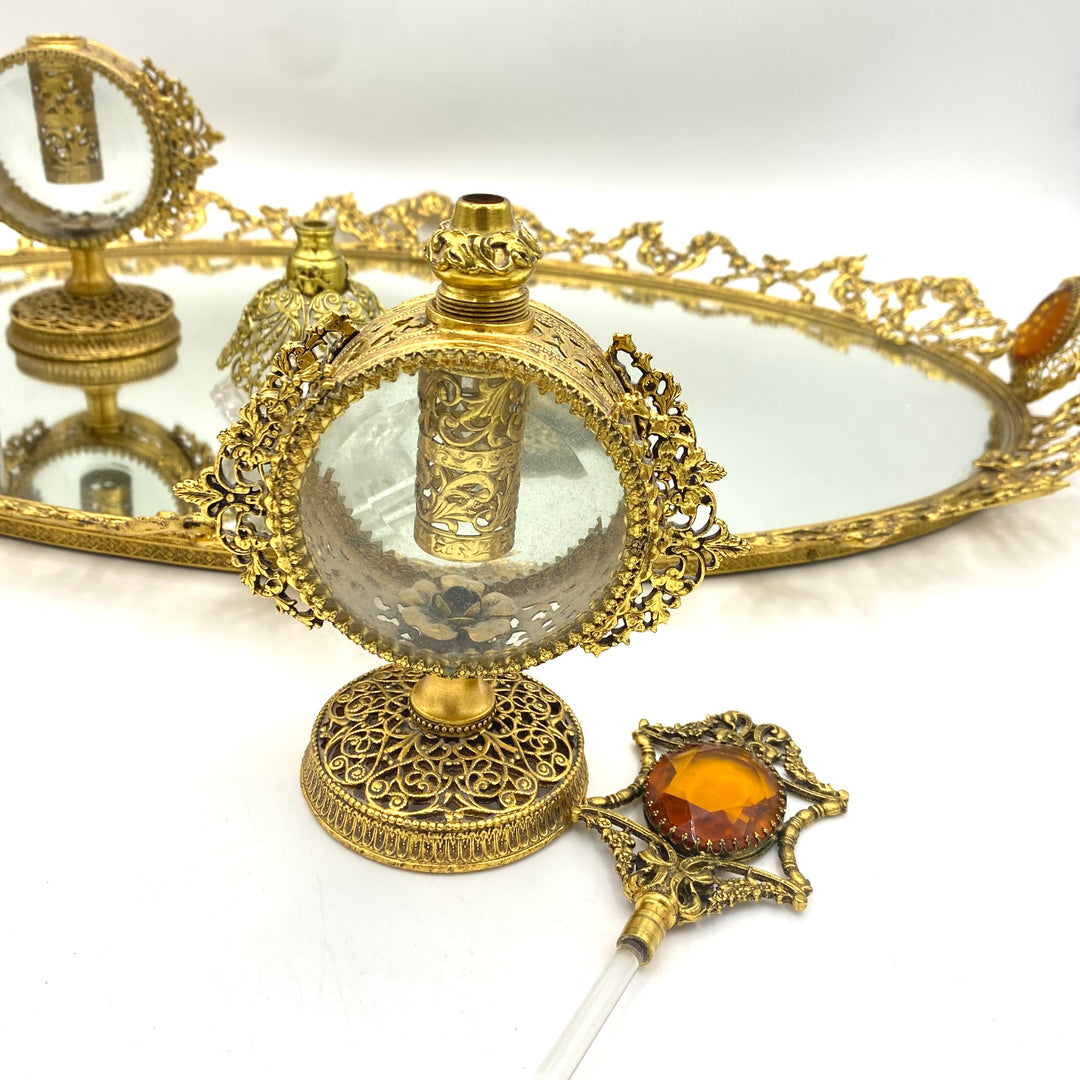 v979 Vintage Hollywood Regency style gold tone filigree mirrored vanity dresser set