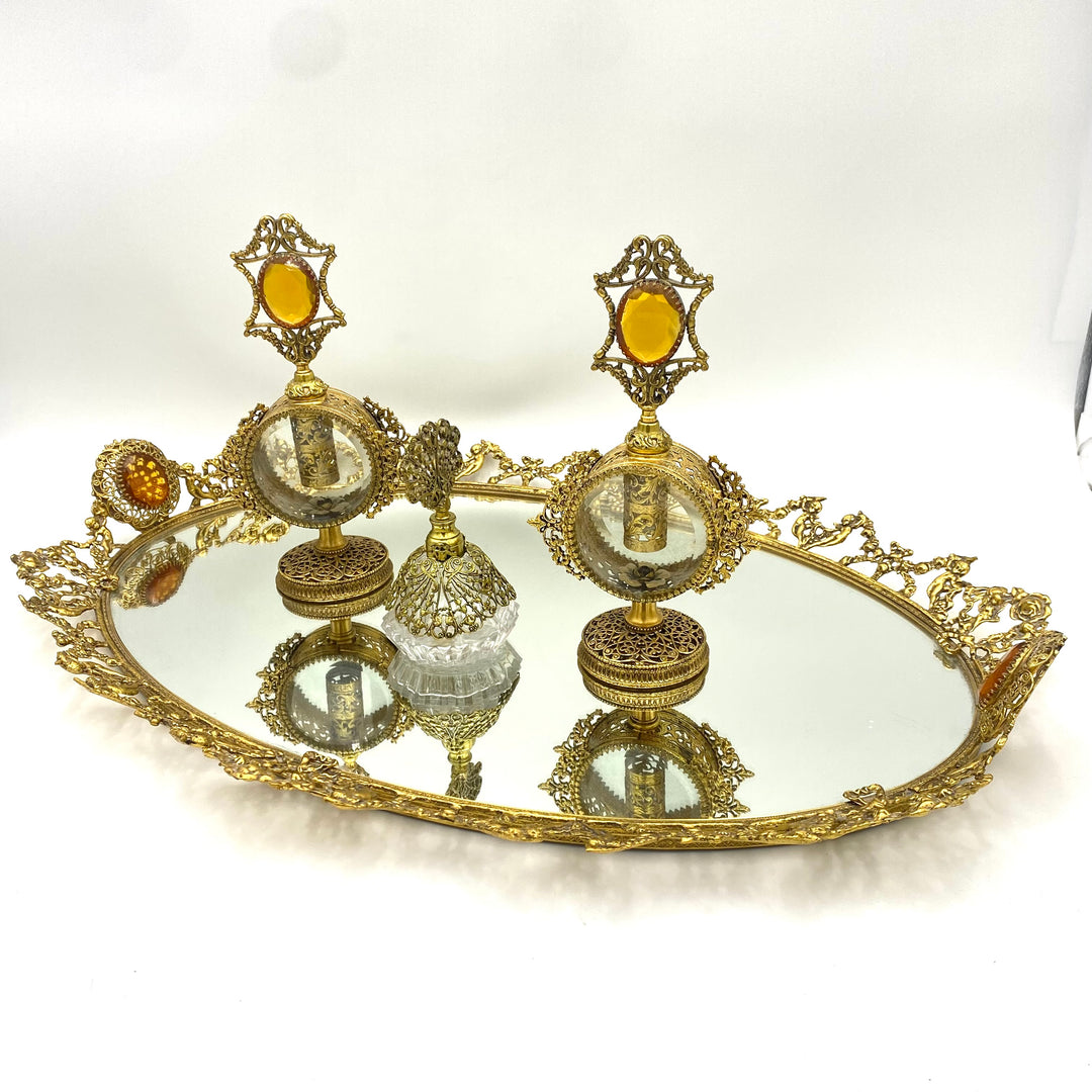 v979 Vintage Hollywood Regency style gold tone filigree mirrored vanity dresser set