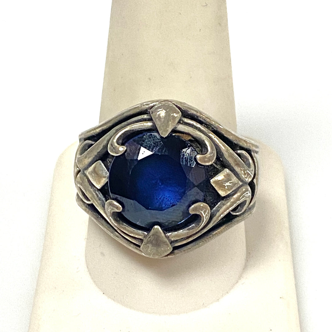 m992 Vintage Sterling Silver Signet Ring Center Blue Stone Filigree Frame 10.75