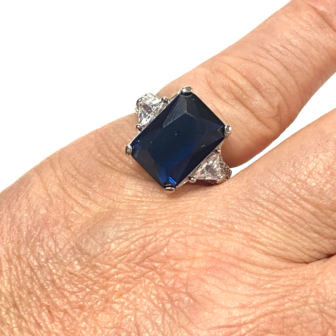 m994 Vintage Sterling Silver Three-stone Statement Ring Blue Gemstone Size 7