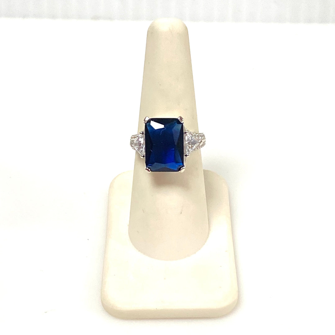 m994 Vintage Sterling Silver Three-stone Statement Ring Blue Gemstone Size 7