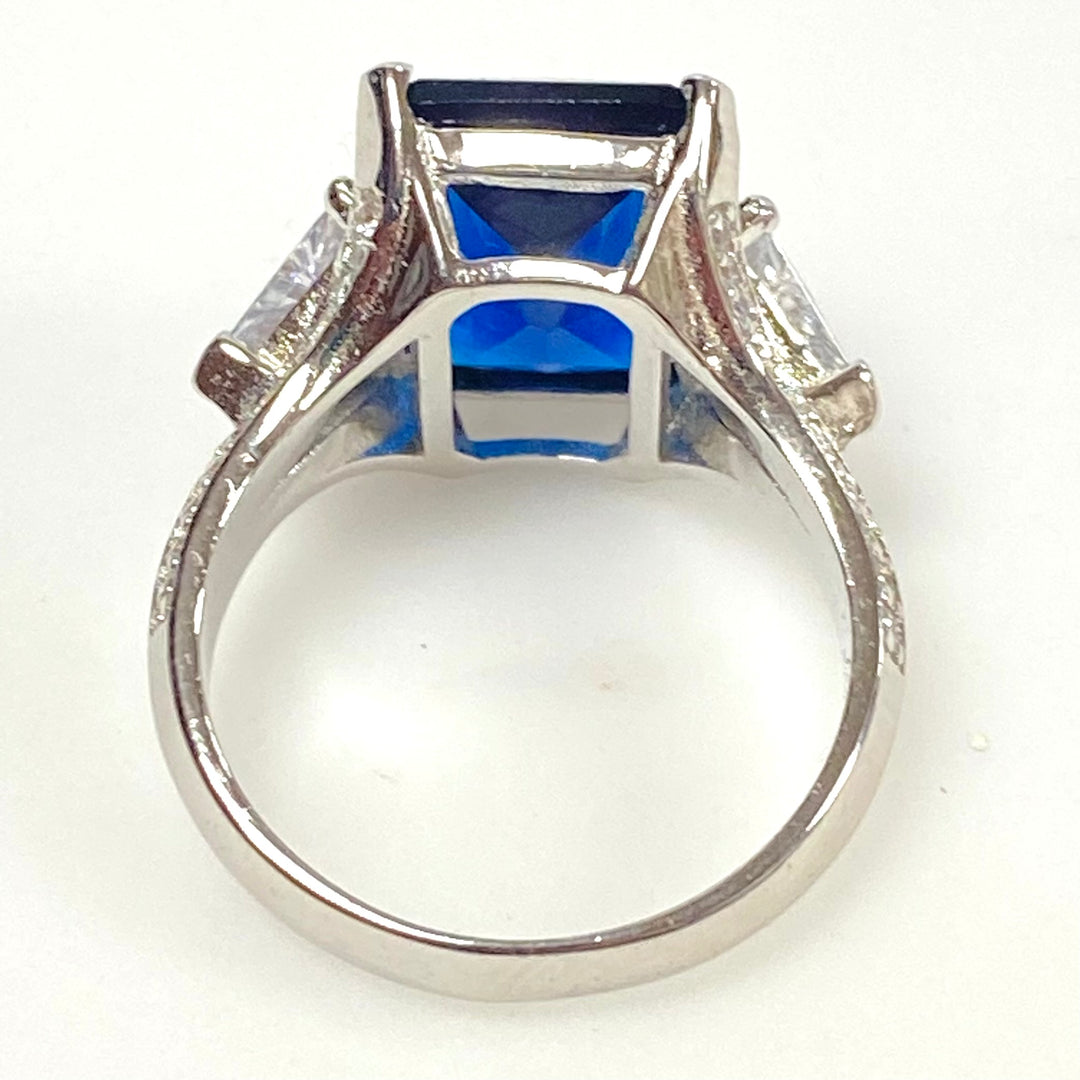 m994 Vintage Sterling Silver Three-stone Statement Ring Blue Gemstone Size 7