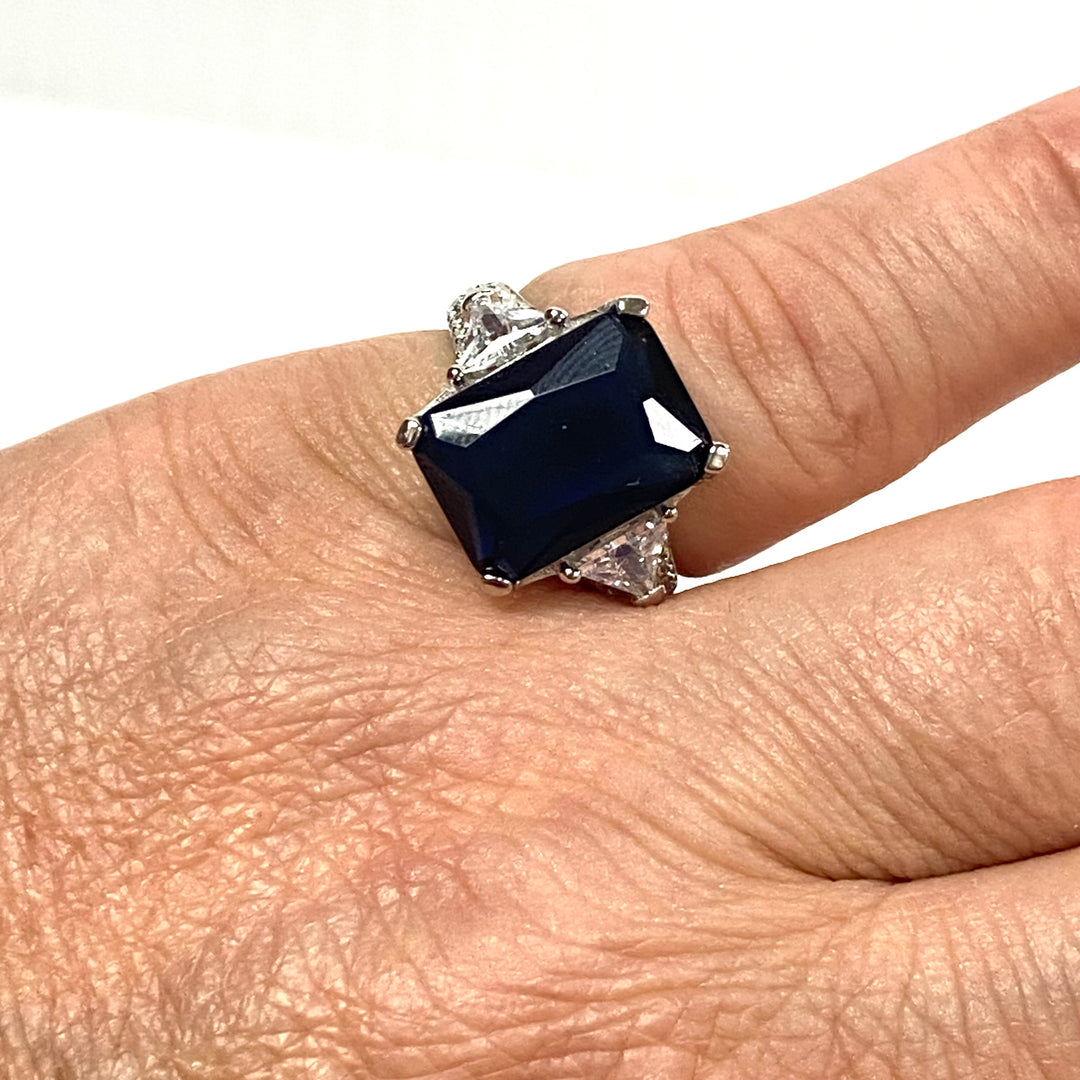 m994 Vintage Sterling Silver Three-stone Statement Ring Blue Gemstone Size 7