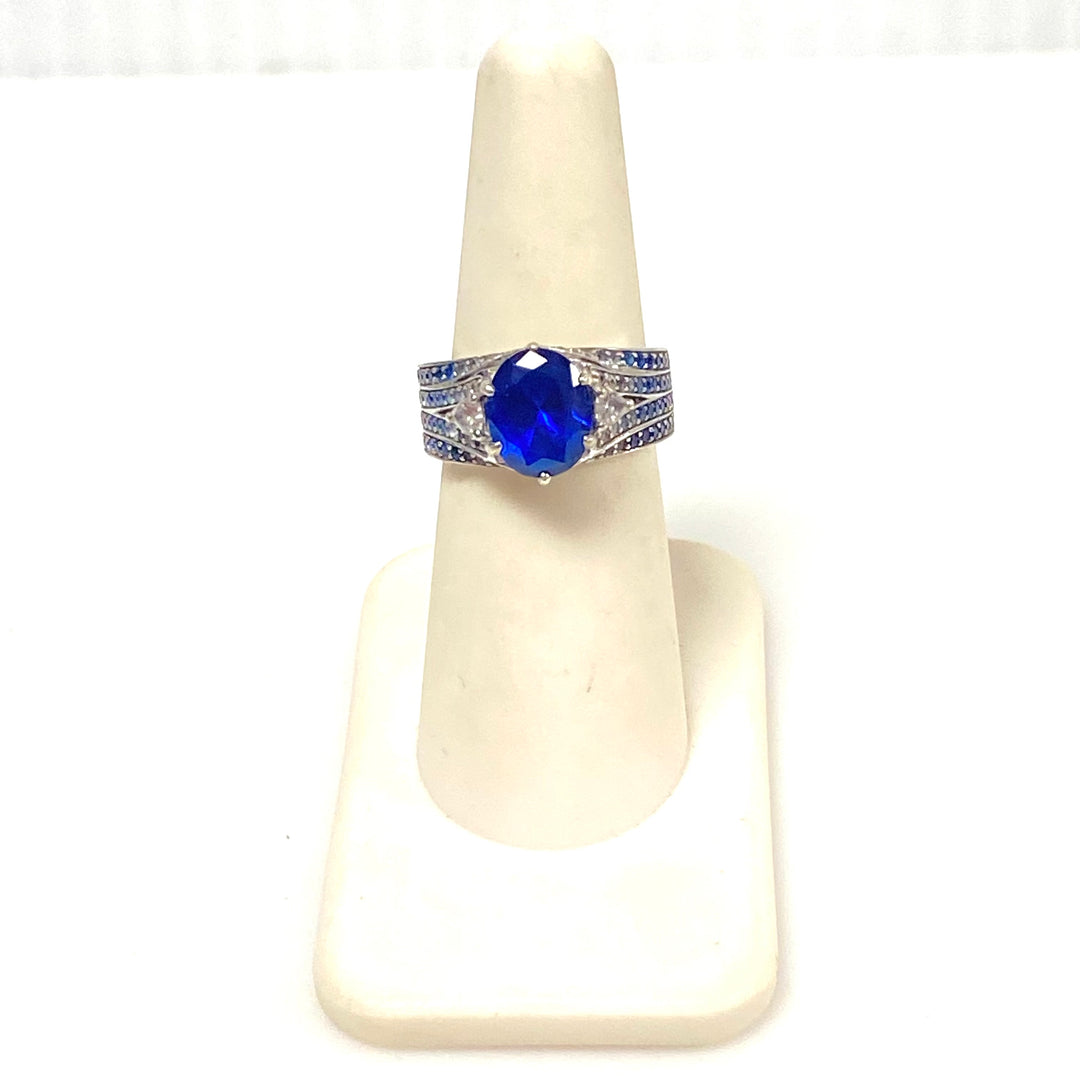 m995 Vintage Vancaro Sterling Oval-cut Blue Center Sapphire Cocktail Ring Size 6