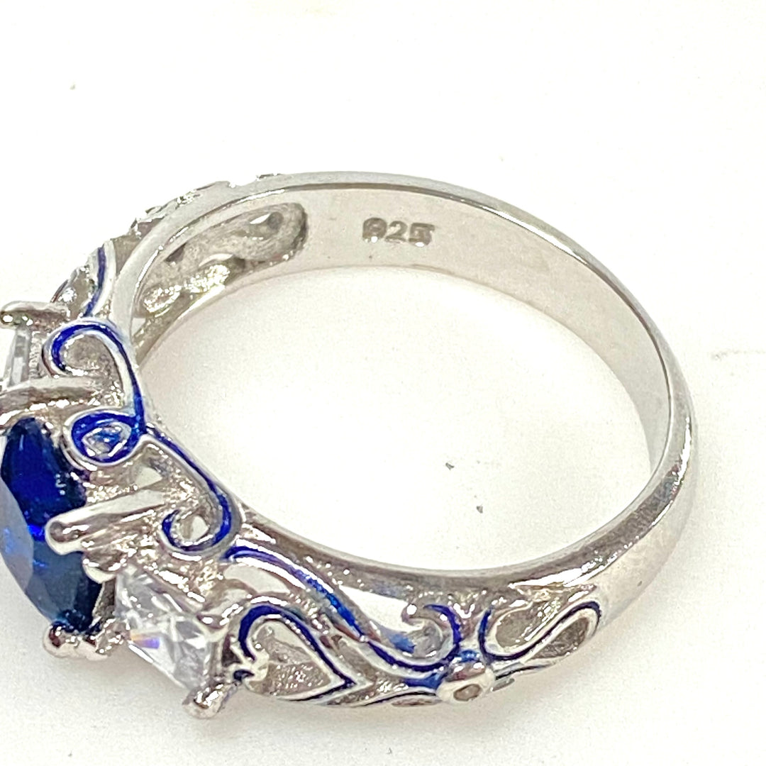 m996 Vintage Princess-cut Royal Blue Center Stone Sterling 925 Filigree Ring 9