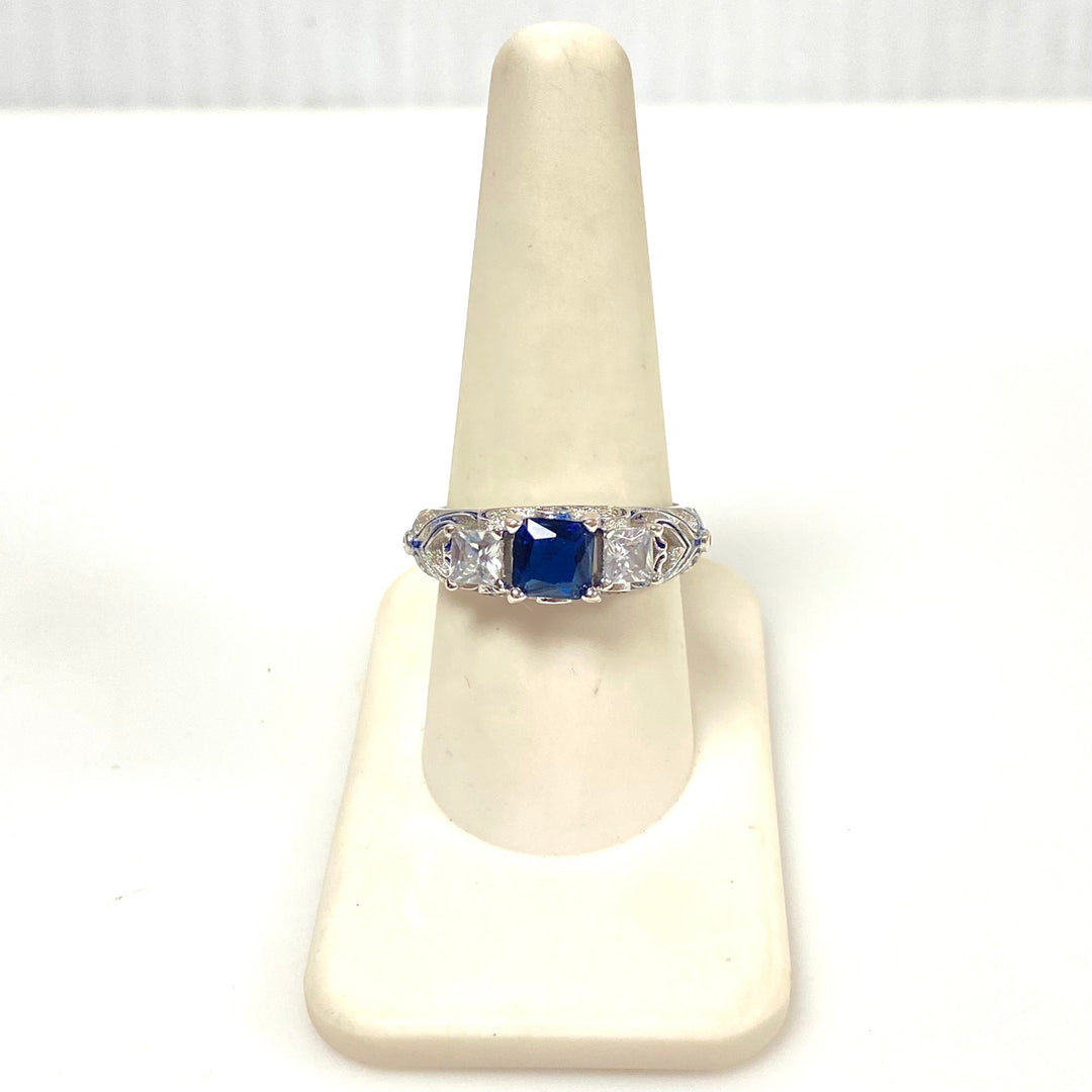 m996 Vintage Princess-cut Royal Blue Center Stone Sterling 925 Filigree Ring 9