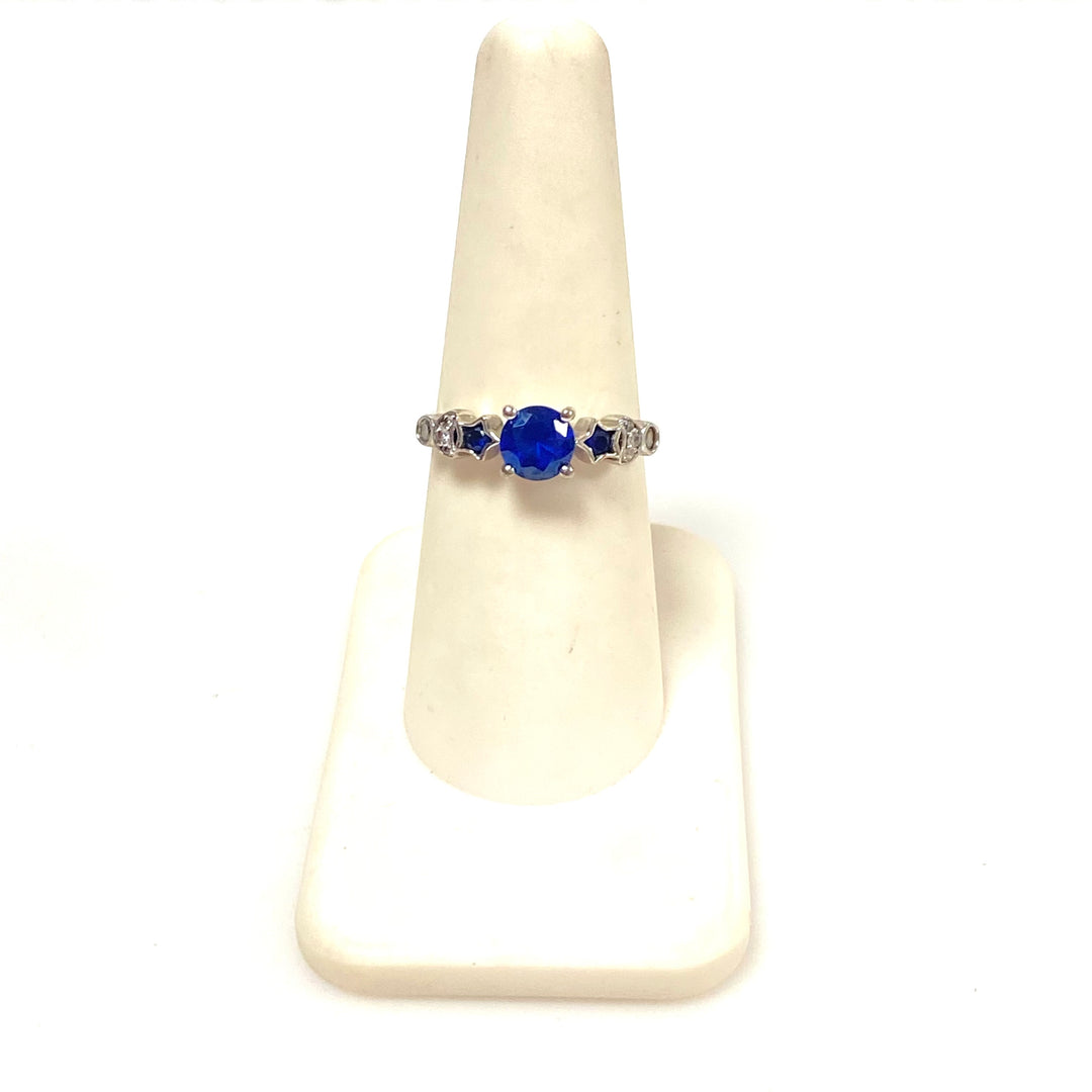 m997 Vintage Sterling Silver Blue Stone Celestial-themed Cocktail Ring Size 7