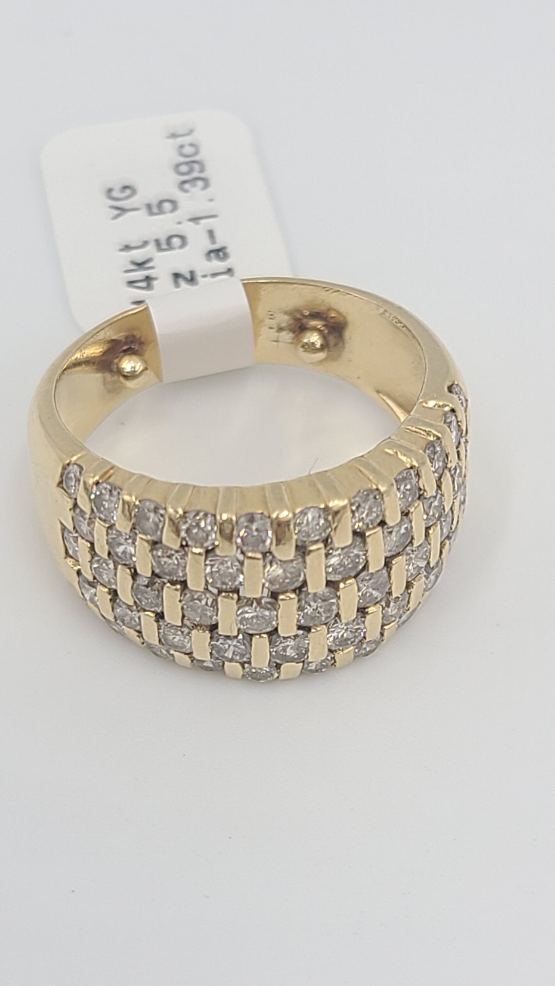k961 Lovely Diamond Studded Cocktail Ring in 14kt Yellow Gold