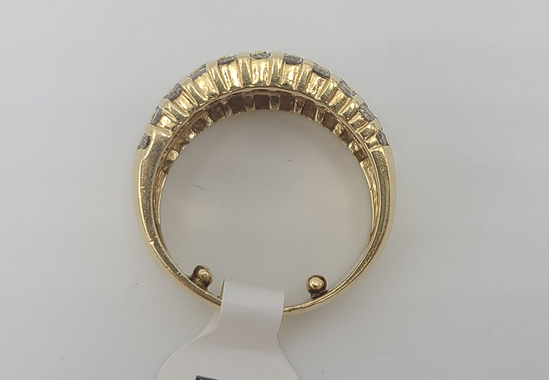 k961 Lovely Diamond Studded Cocktail Ring in 14kt Yellow Gold