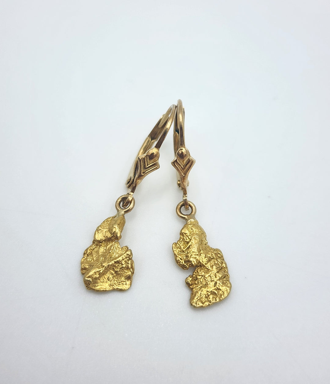 m720 Unique 18kt Yellow Gold Dangling Earrings with 14kt Yellow Gold Hooks