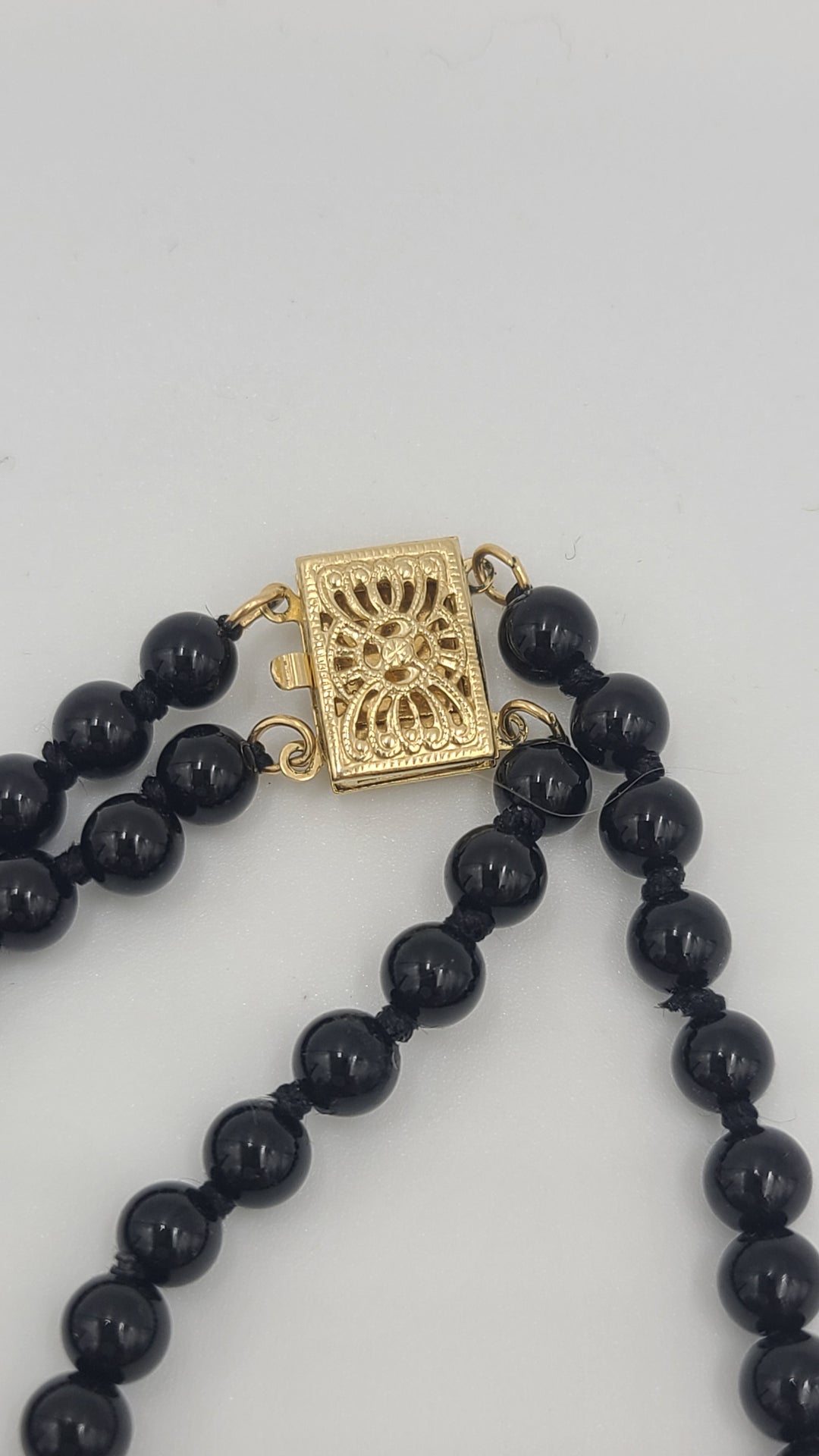 m700 Lovely Ladies Double Strand Onyx Necklace with 14kt Yellow Gold Lock