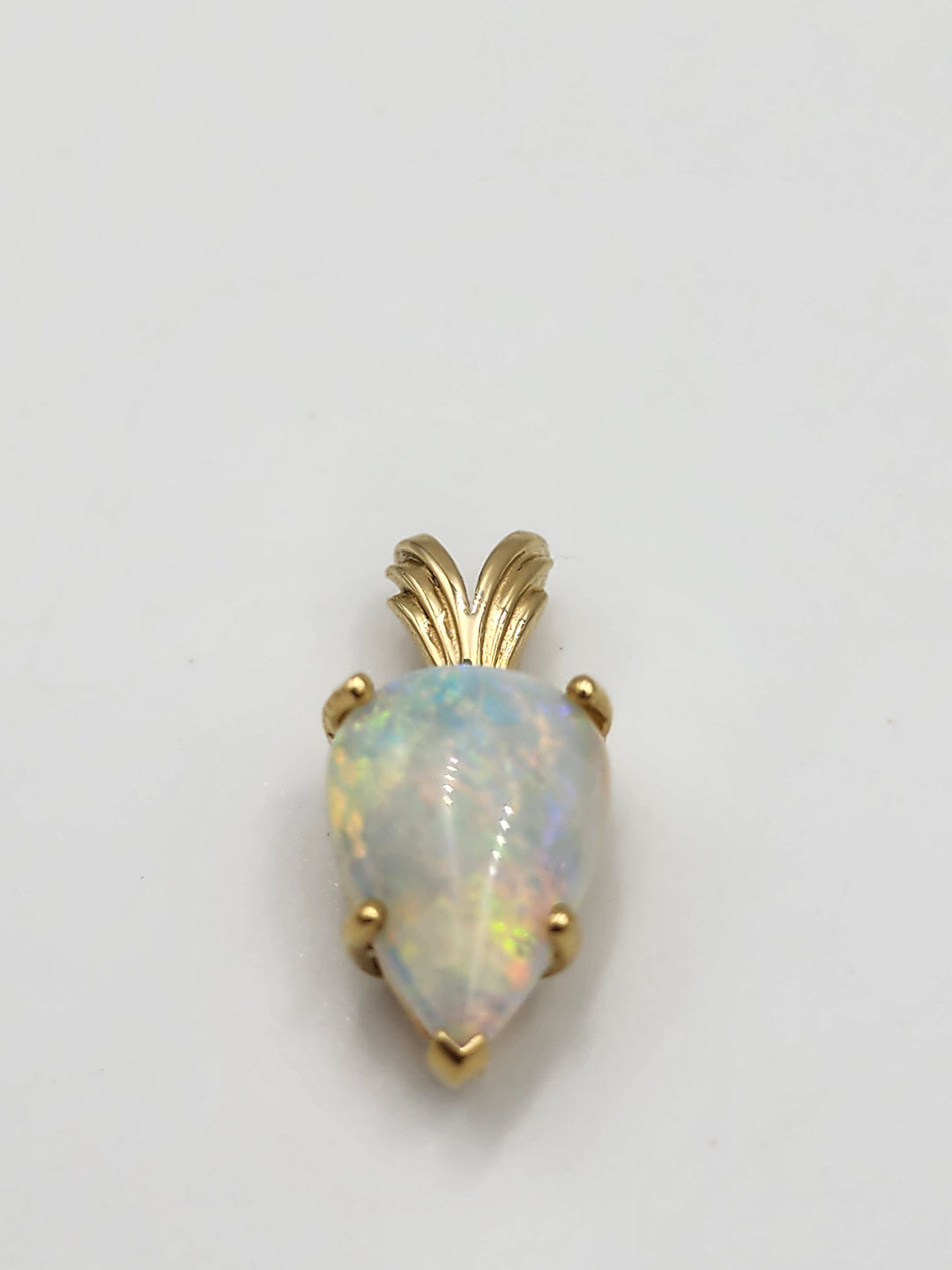 m705 Ladies Gorgeous 14kt Yellow Gold Pear Shaped Opal Pendant
