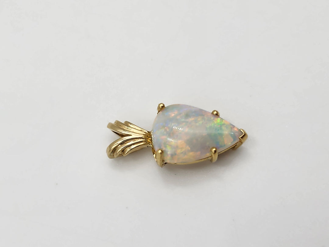m705 Ladies Gorgeous 14kt Yellow Gold Pear Shaped Opal Pendant