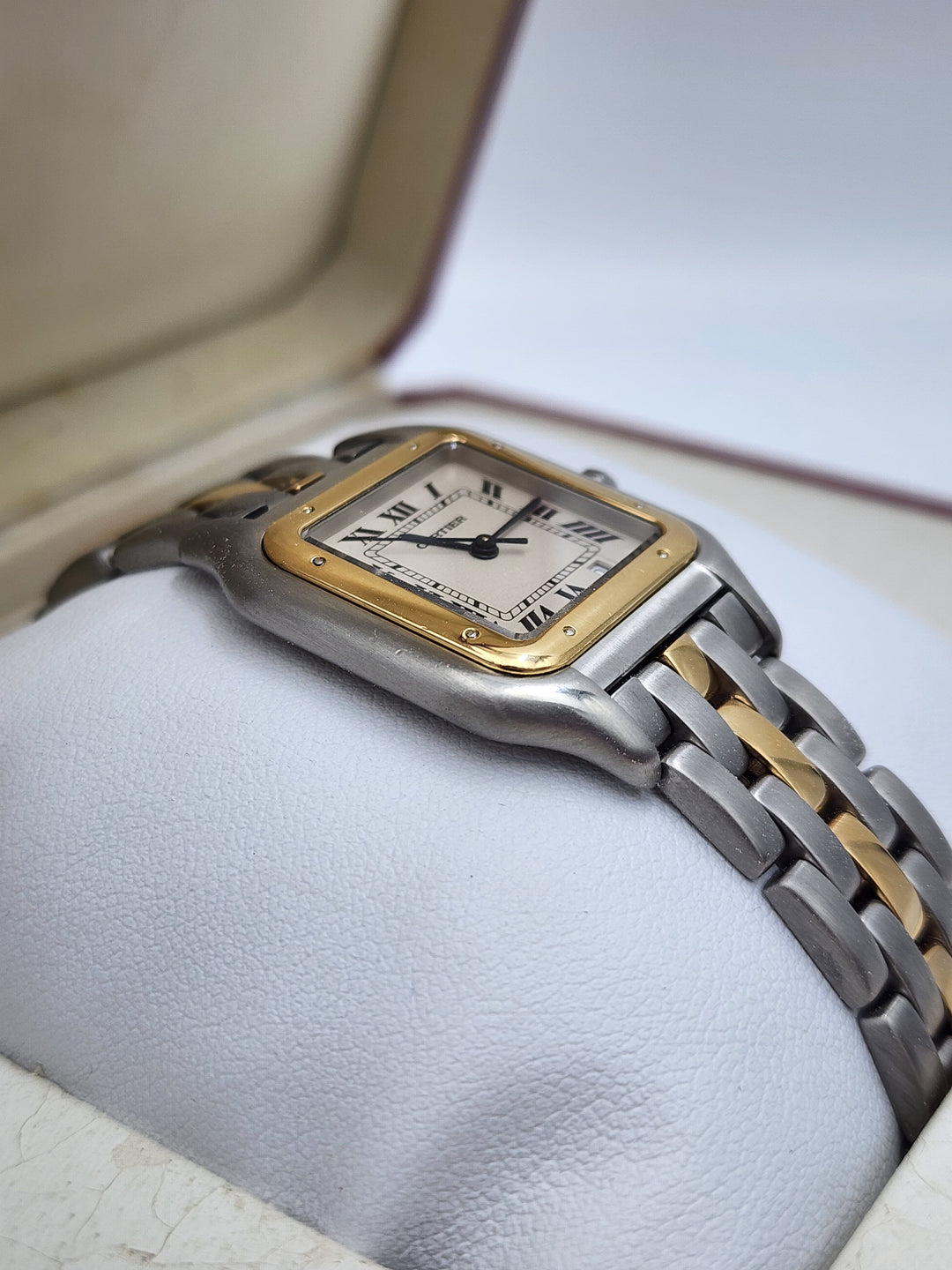 u974 Nice Ladies Cartier Panthere Quartz Wristwatch with Box