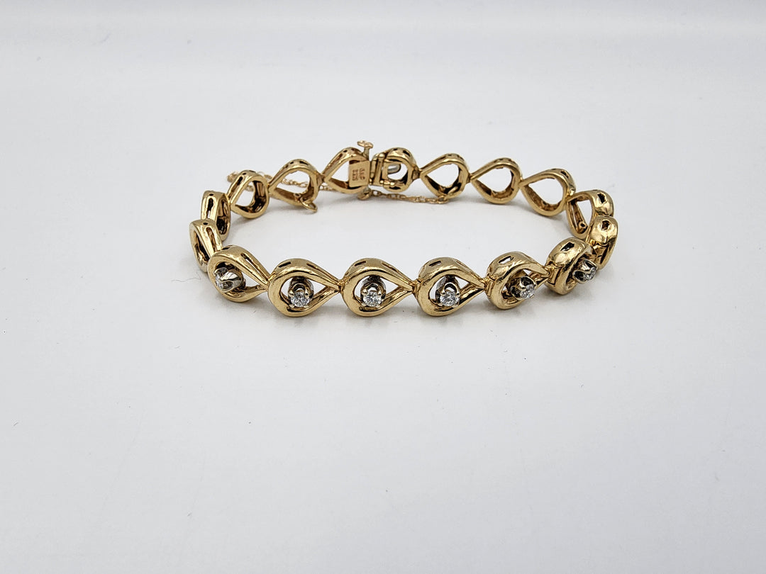 e670 Gorgeous 14kt Yellow Gold Teardrop Link .36cts Diamond Bracelet