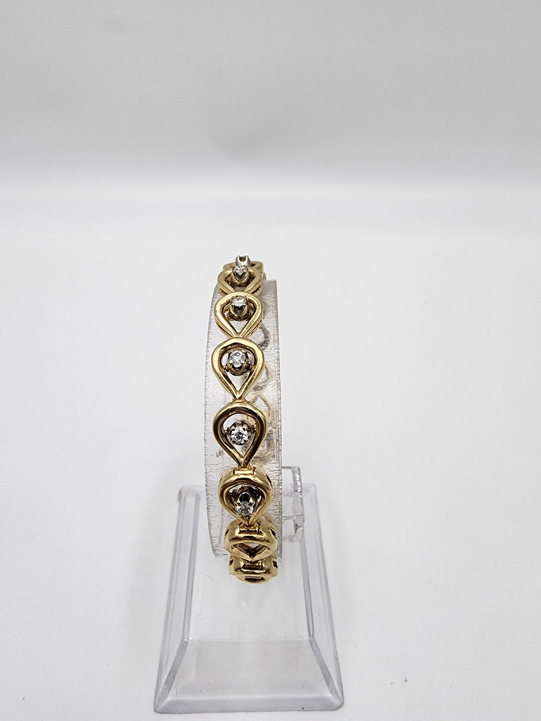 e670 Gorgeous 14kt Yellow Gold Teardrop Link .36cts Diamond Bracelet