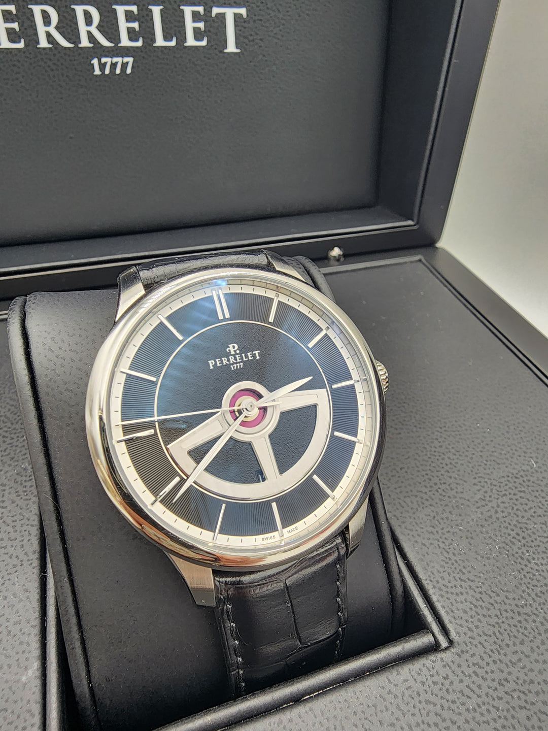 e669 Handsome Men's Automatic Double Rotor Perrelet Wristwatch with Box and Papers