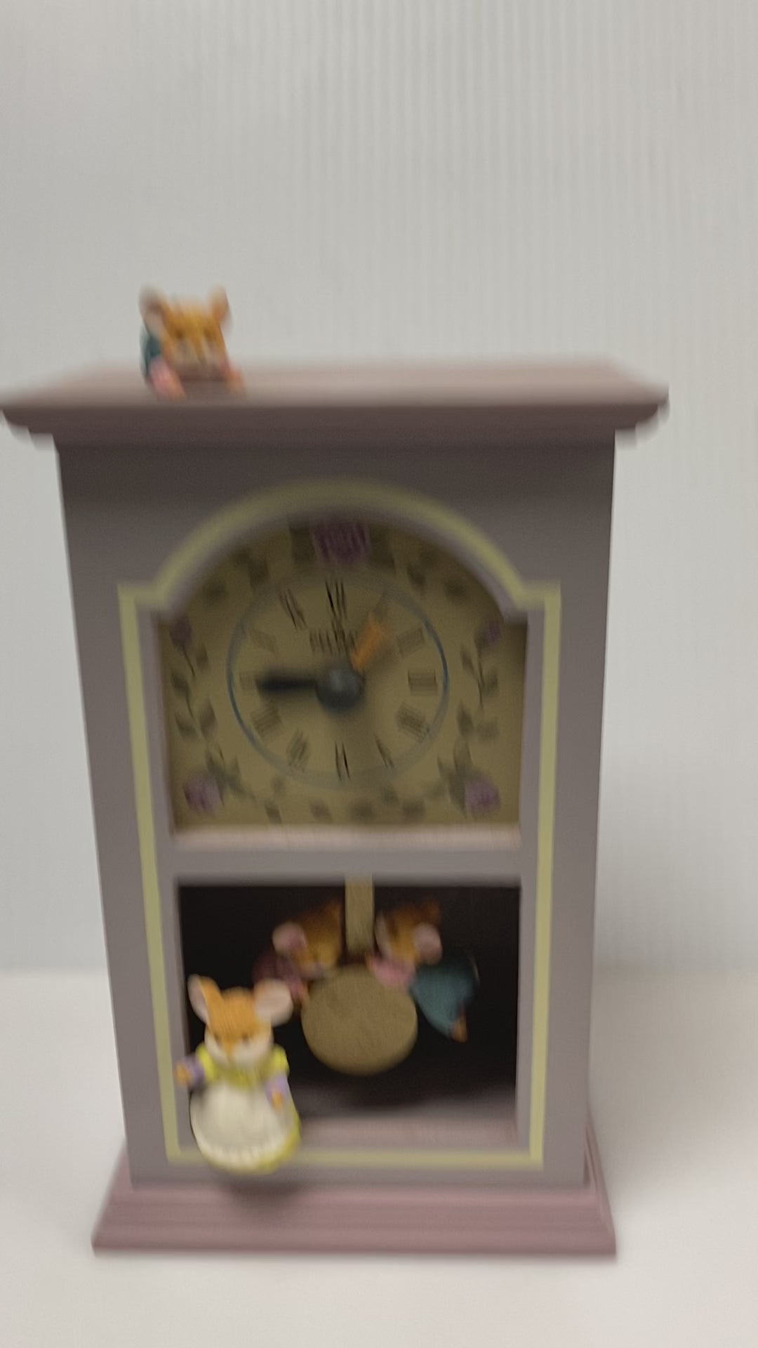 v597 Vintage Pelman Moveable Mice Collectible Music Box Plating "Memory" Tune
