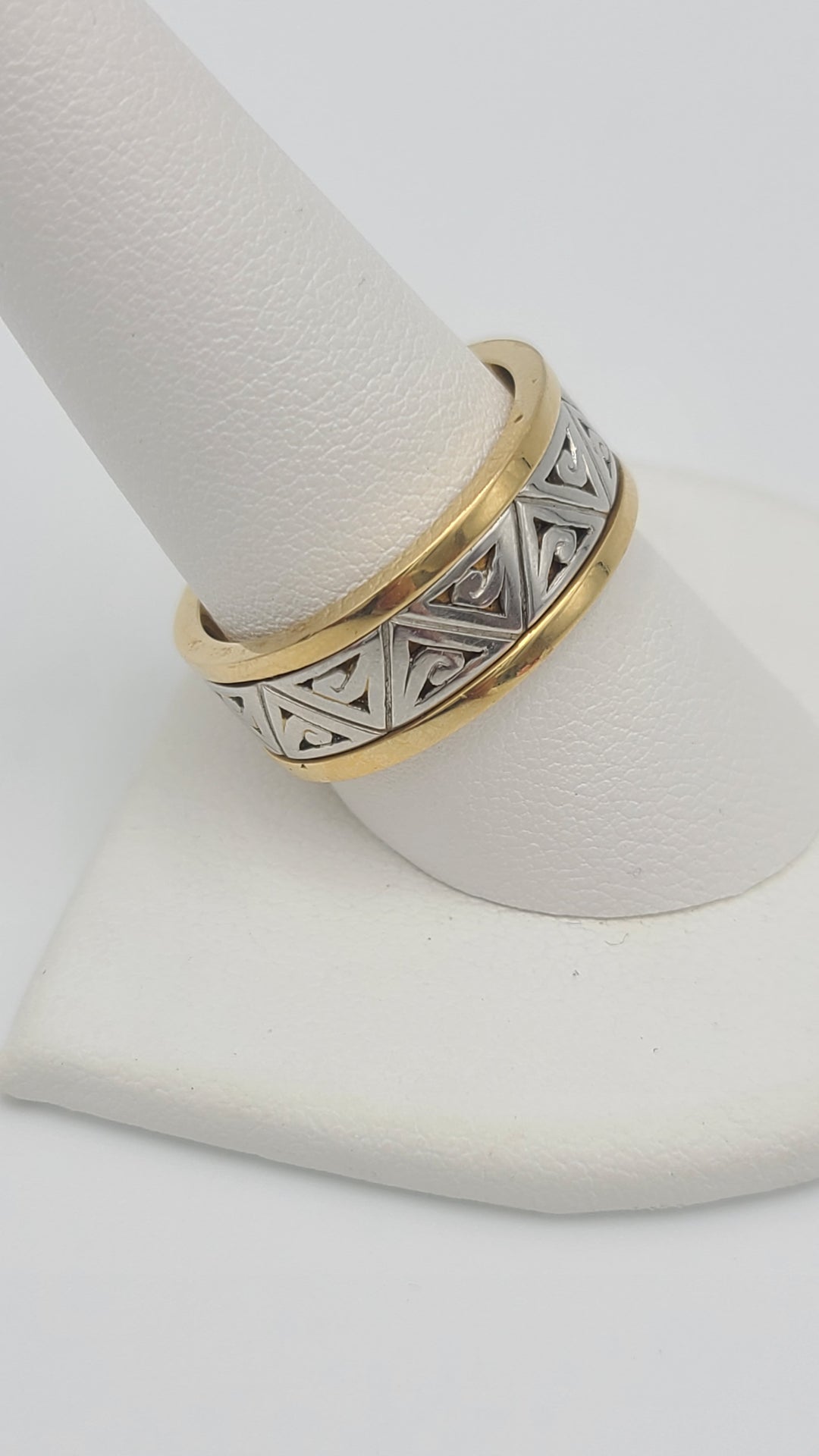 m699 Men's Custom Made 18kt Yellow Gold and Platinum Wedding Band