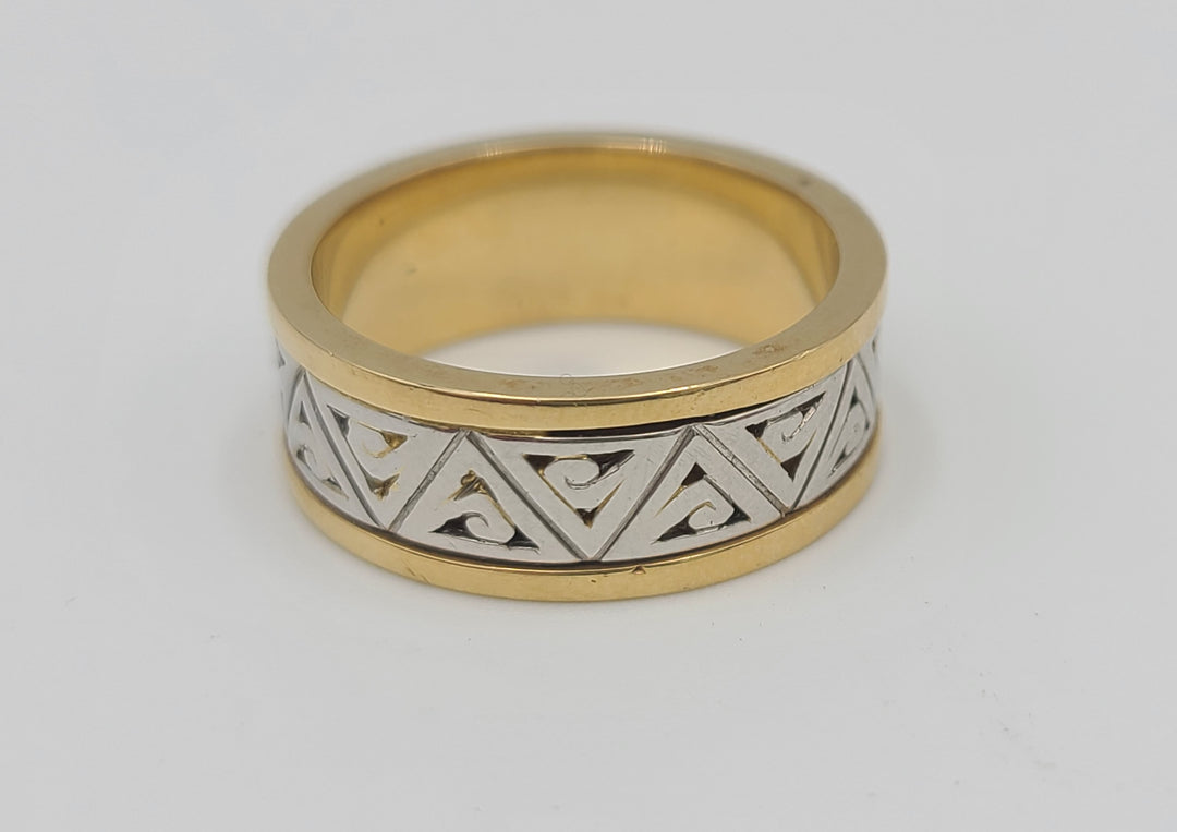 m699 Men's Custom Made 18kt Yellow Gold and Platinum Wedding Band