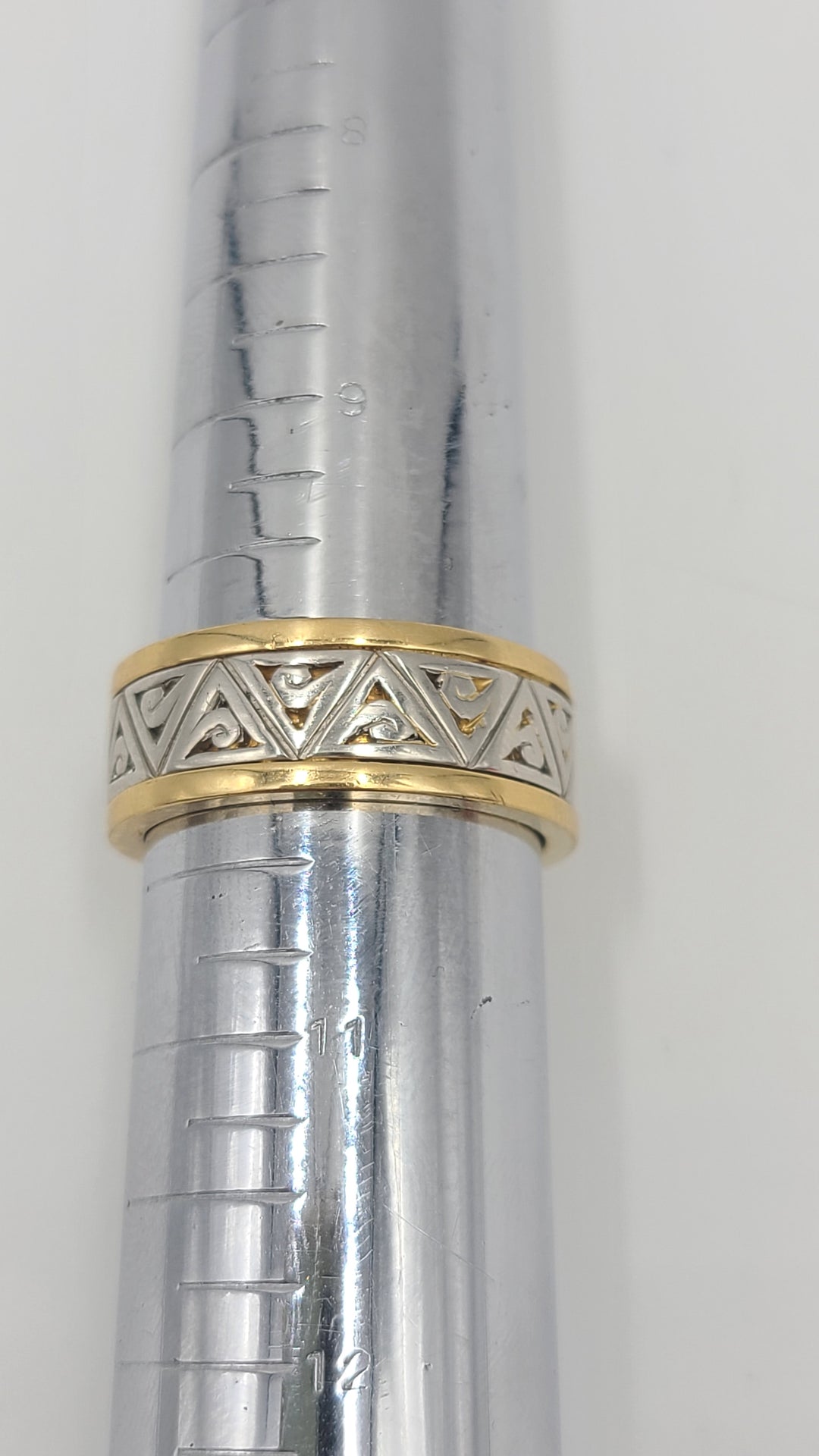 m699 Men's Custom Made 18kt Yellow Gold and Platinum Wedding Band