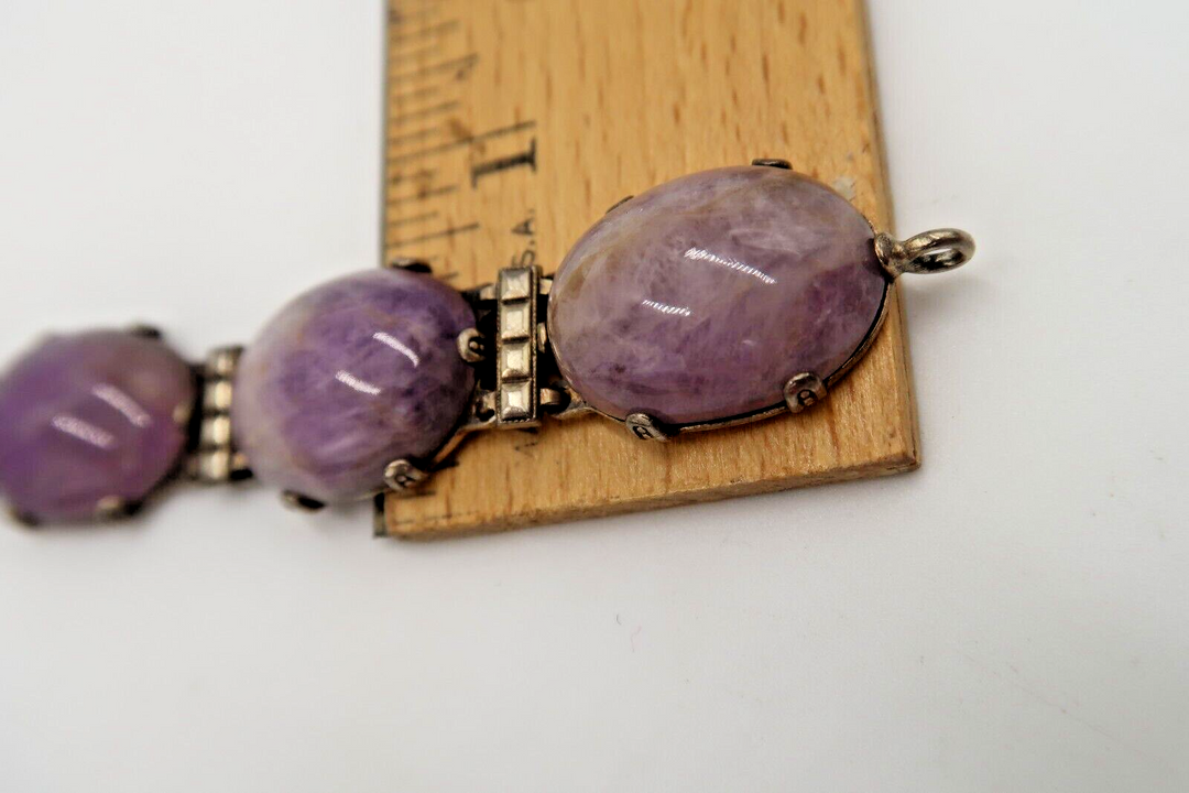 t604 Pretty Amethyst and silver bracelet