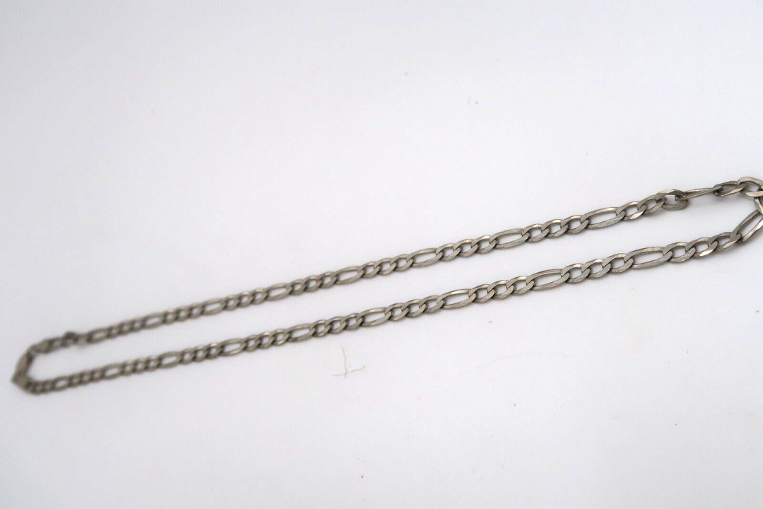 t610 Sterling Silver Figaro Chain Necklace