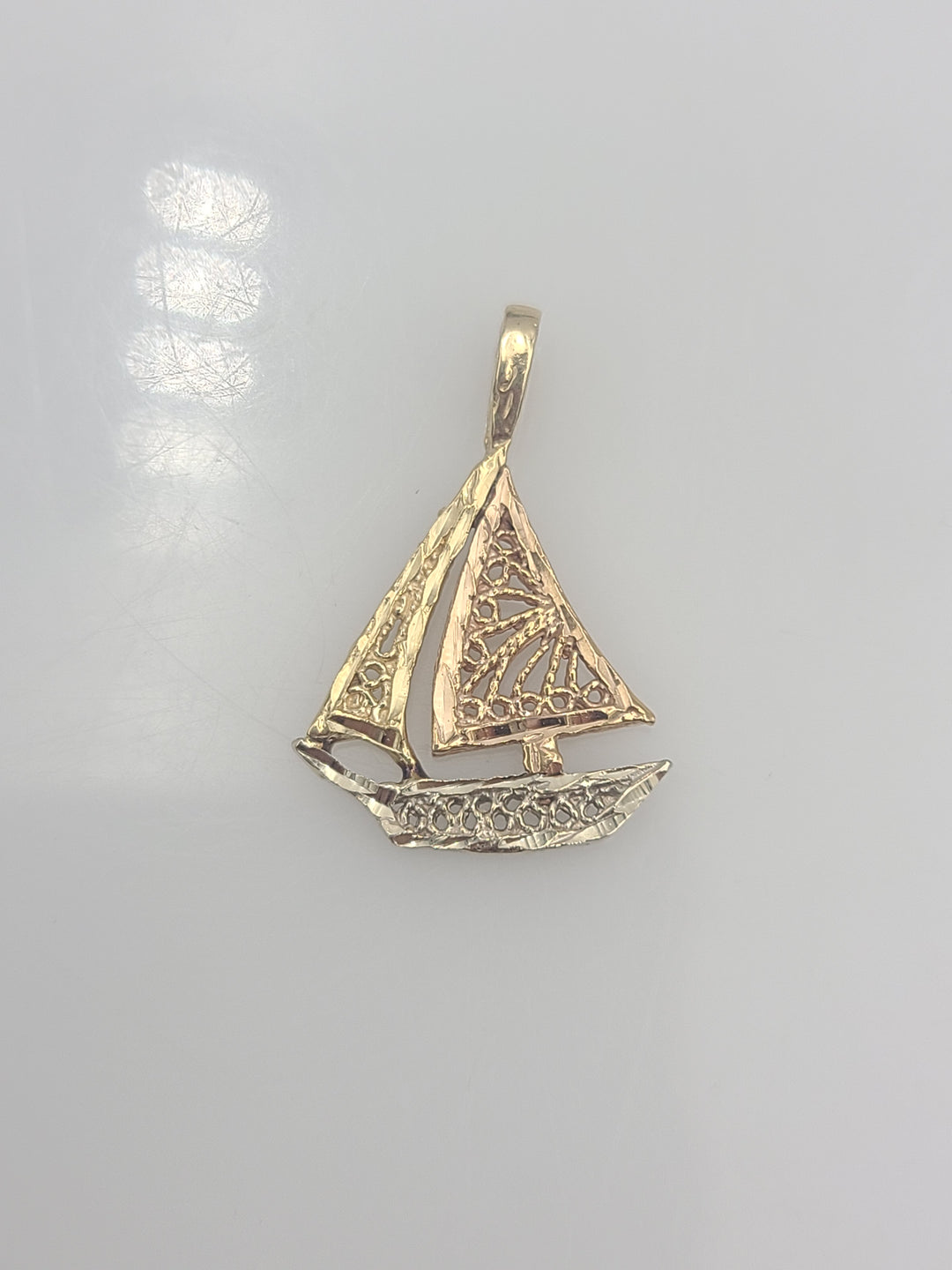 k921 Cute 14kt Tricolor Gold Filigree Sailboat Charm Pendant
