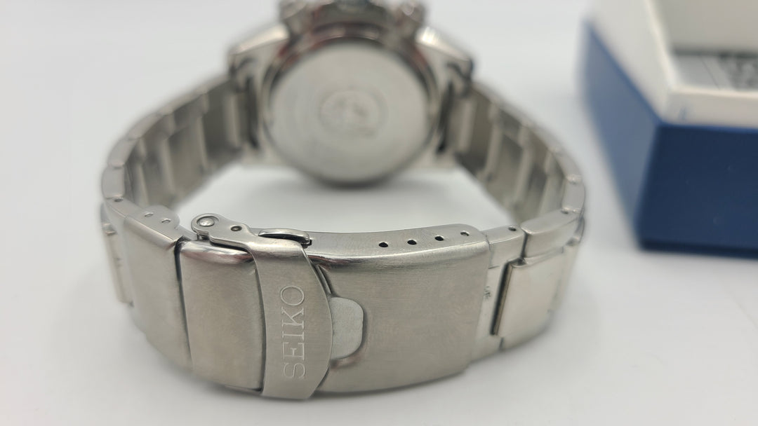 m694 Stylish Men's Seiko Air Divers 200m Wristwatch