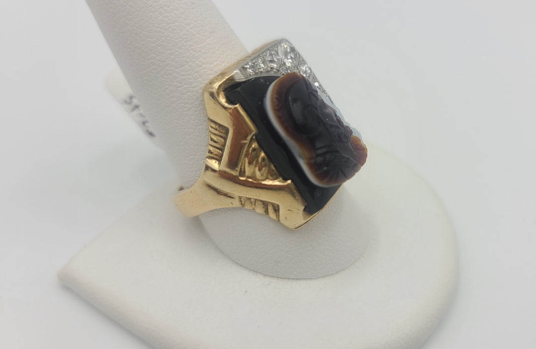 m703 Handsome Men's Onyx, Diamond and Agate Cameo 10kt Yellow Gold Ring