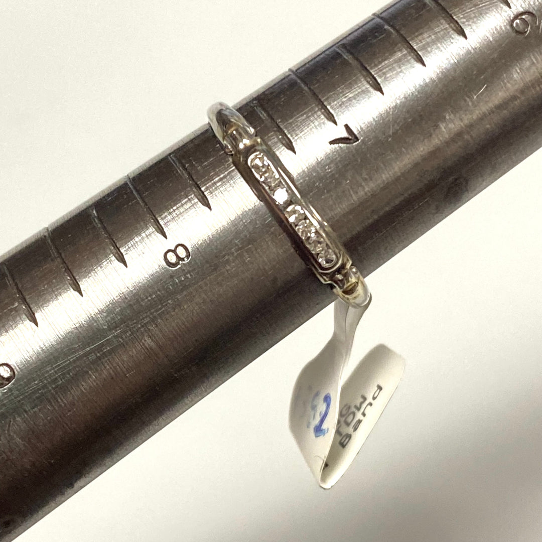 t382 Vintage 18k White Gold Diamond .035 TDW Band