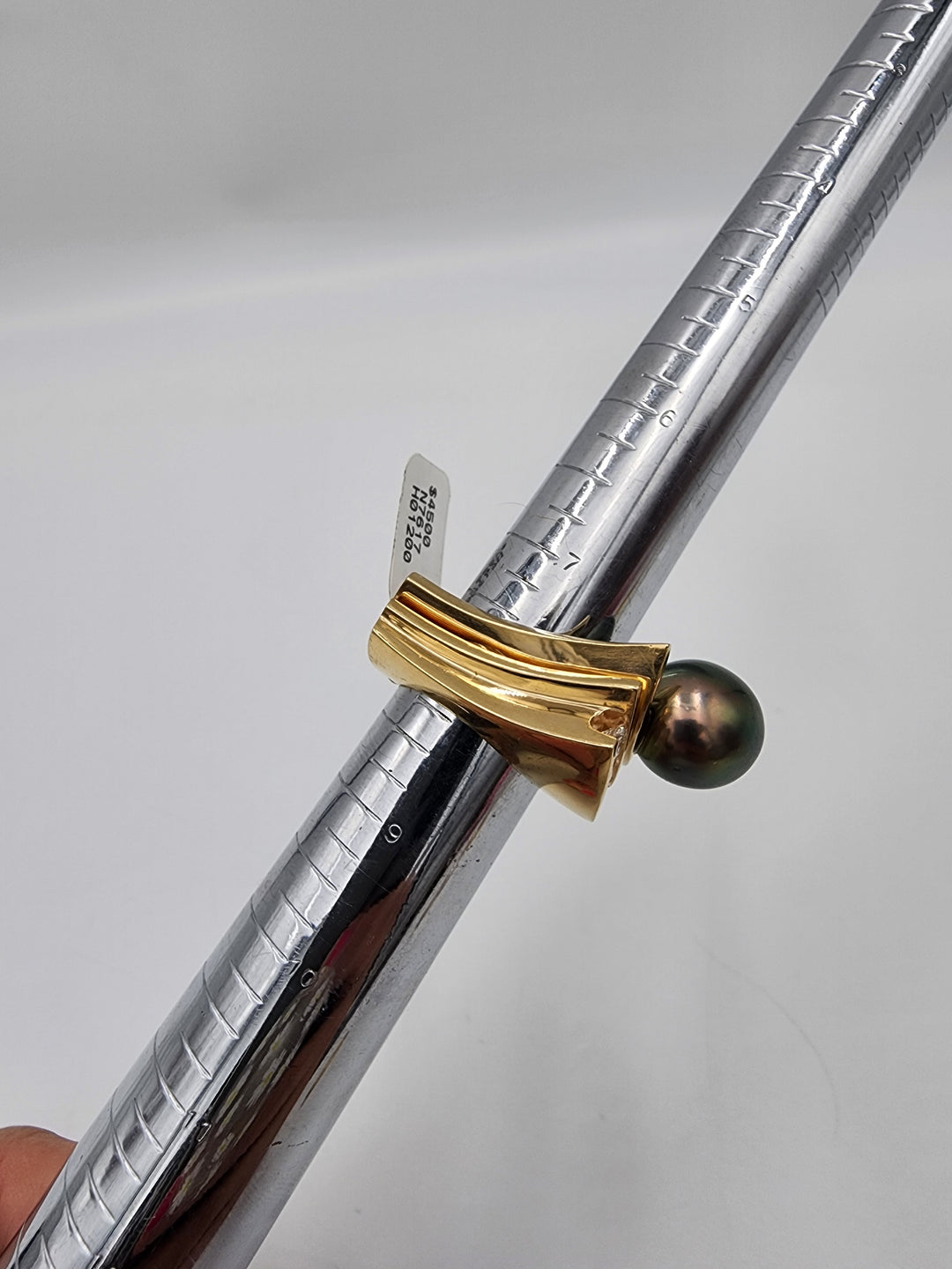 e386 Gorgeous Tahitian Pearl and Diamond Ring in 14kt Yellow Gold