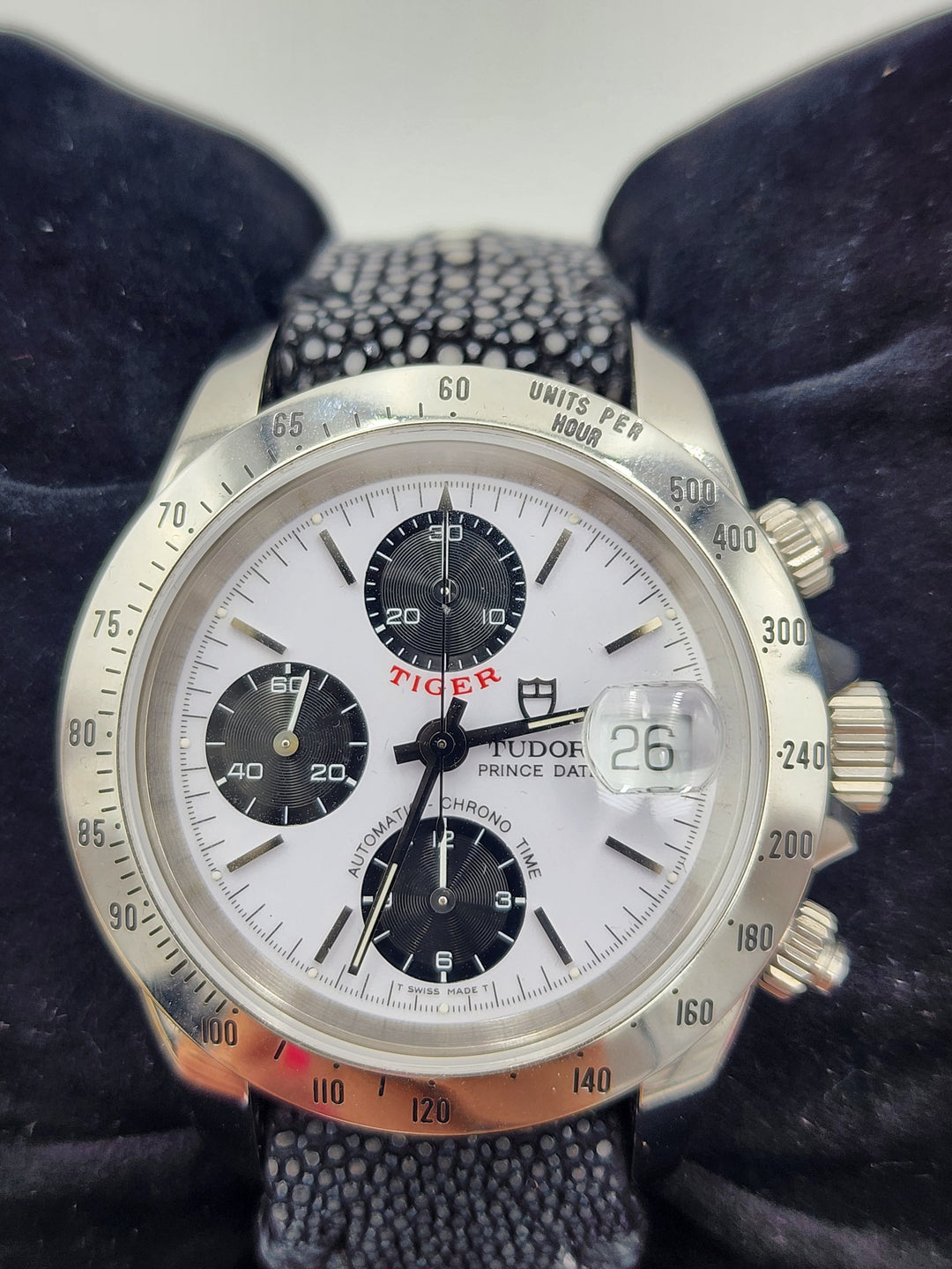 e668 Nice Men's Tiger Woods Tudor Automatic Wristwatch with Box and Papers