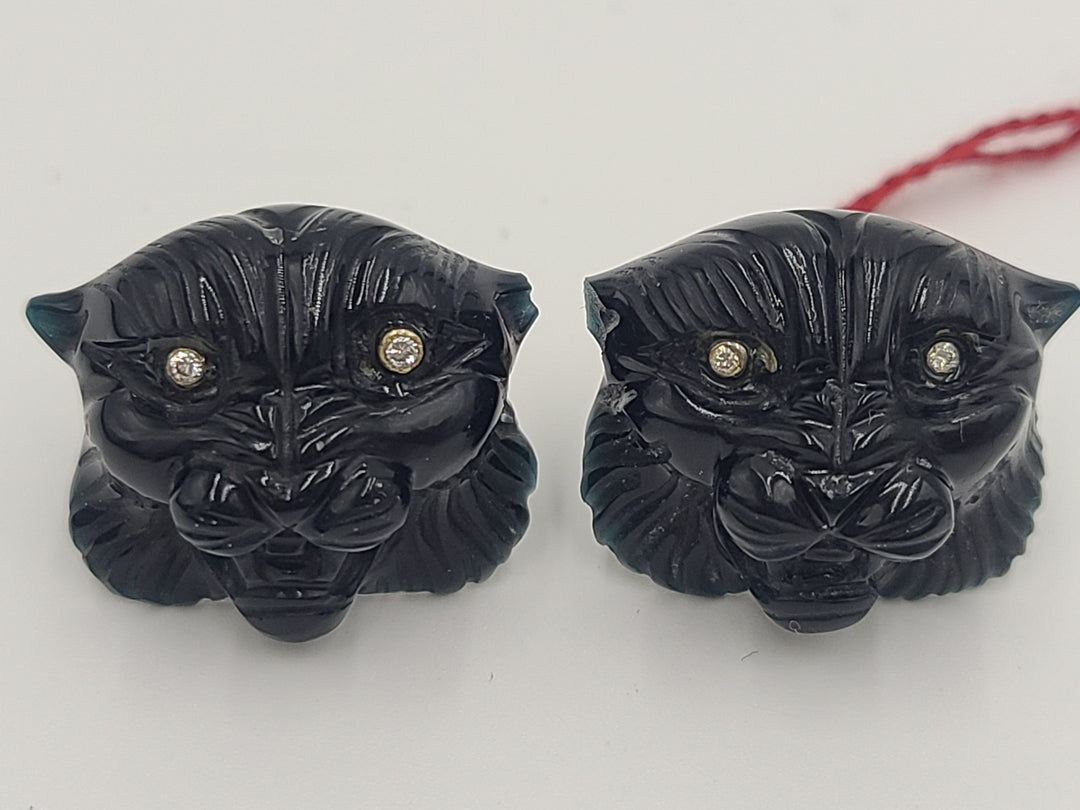 k645 Stunning Ladies 14kt Yellow Gold Tiger Stud Earrings with Diamond Eyes