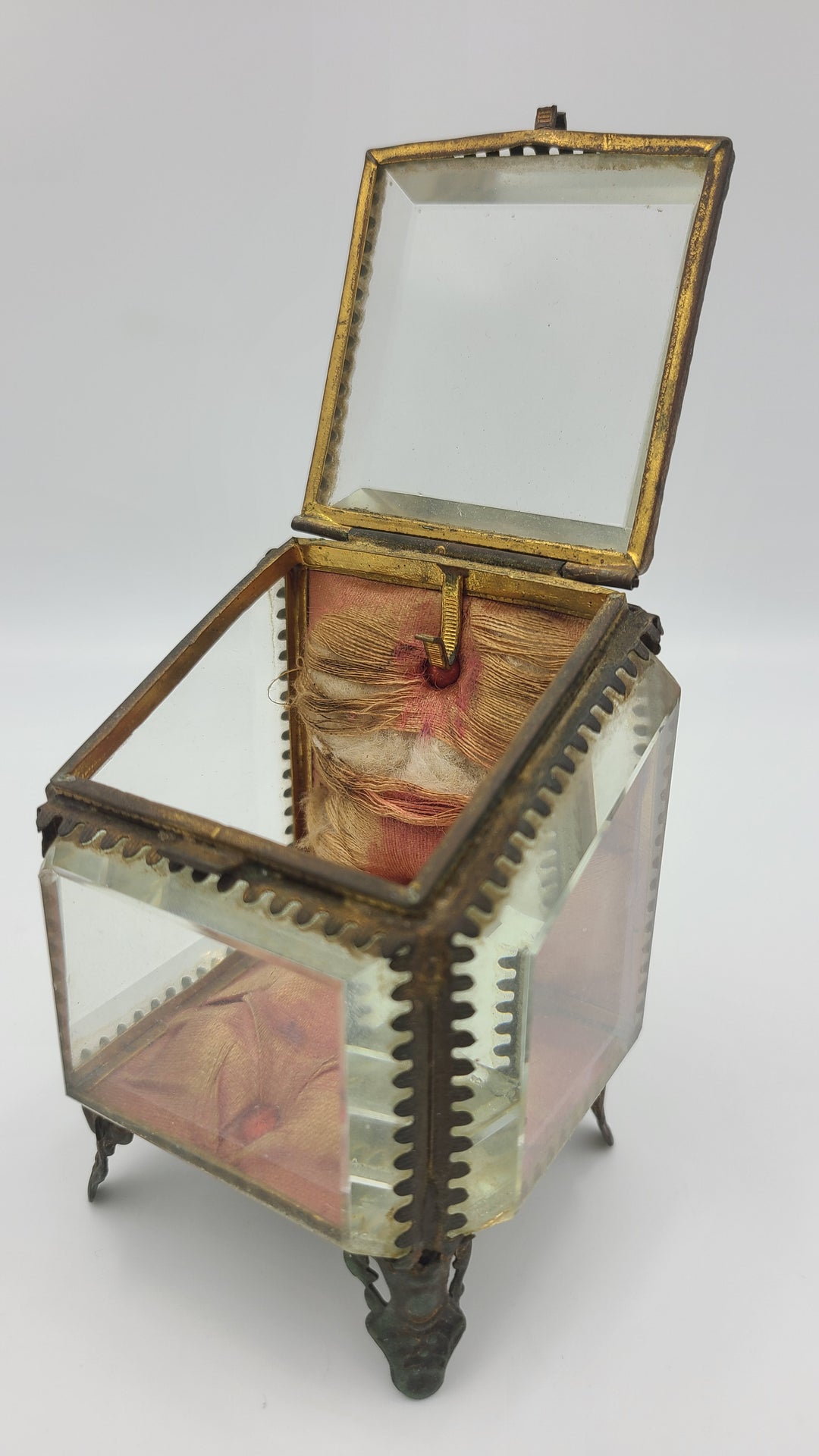 t563 Vintage French Casket Style Pocket Watch Holder