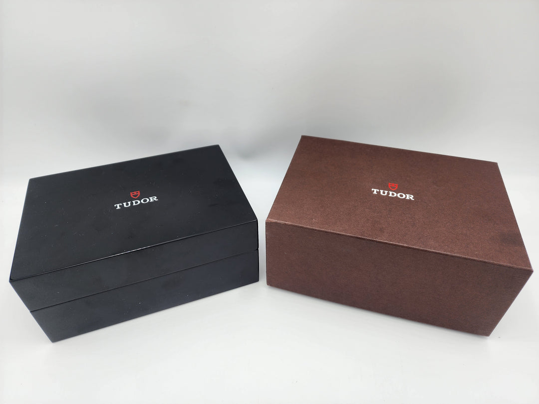 e667 Handsome Men's Tudor Black Bay 58 Automatic Wristwatch with Box and Papers