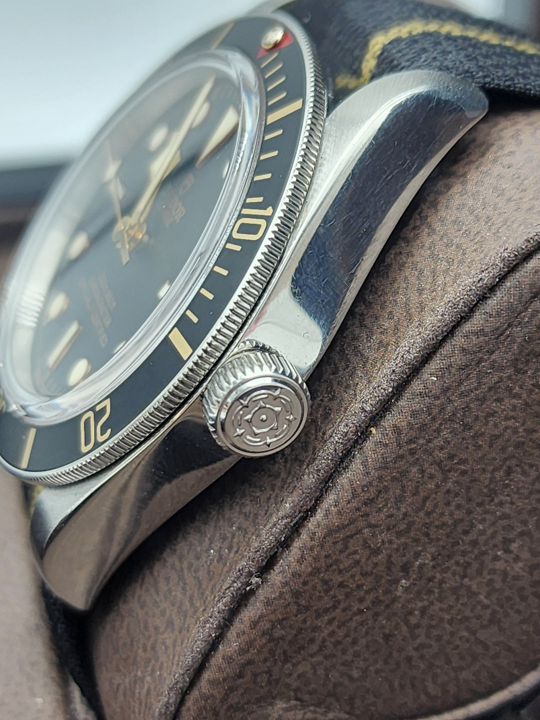 e667 Handsome Men's Tudor Black Bay 58 Automatic Wristwatch with Box and Papers