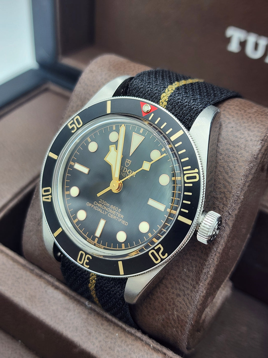 e667 Handsome Men's Tudor Black Bay 58 Automatic Wristwatch with Box and Papers