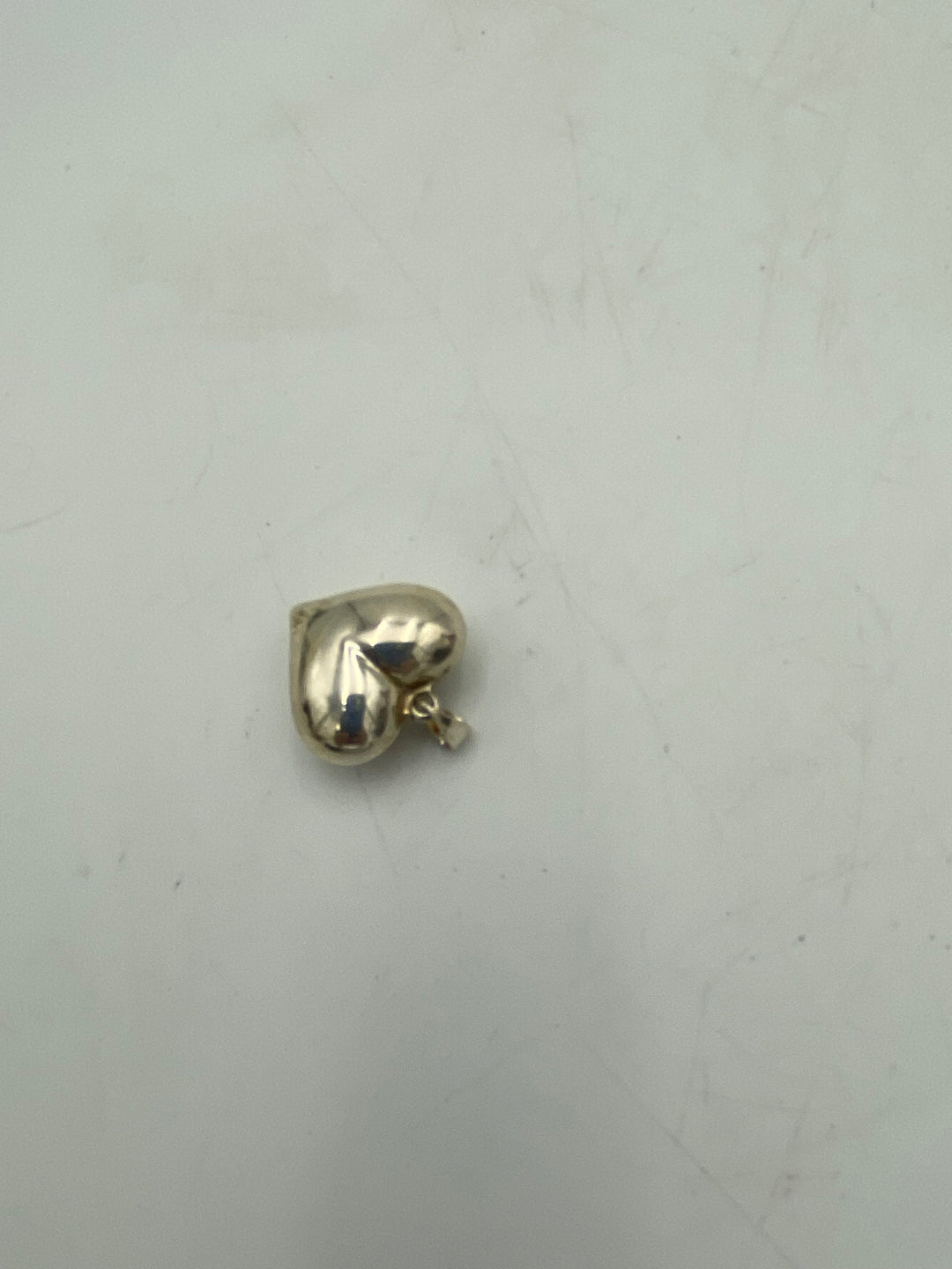 u312 Vintage Sterling Silver Elegant Heart Pendant Charm