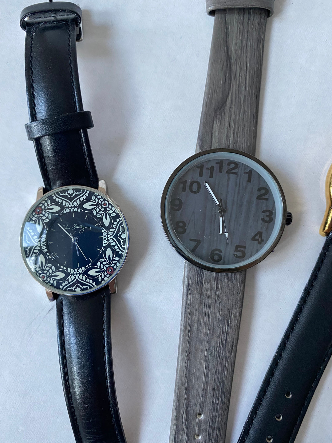 u347 Vintage Lot of 4 Elegant Unisex Wrist Watches Overstock Inventory 20% off